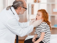 孩子有性問題父母應該怎樣和孩子溝通？提醒孩子重視個人隱私養成良好習慣
