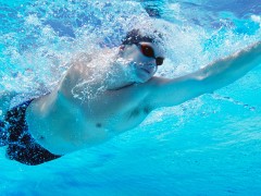 游泳是最好的運動嗎 夏季運動需要游泳和瑜伽