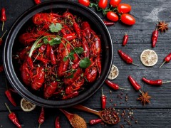 小龍蝦怎么煮才入味 小龍蝦煮出來肉質松散是什么原因